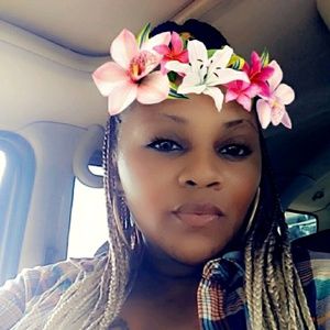 Meet your Posher, Joi